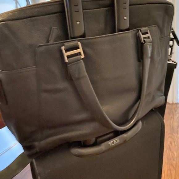 Tumi Beacon Hill Vernon Leather Brief - Picture 11 of 12